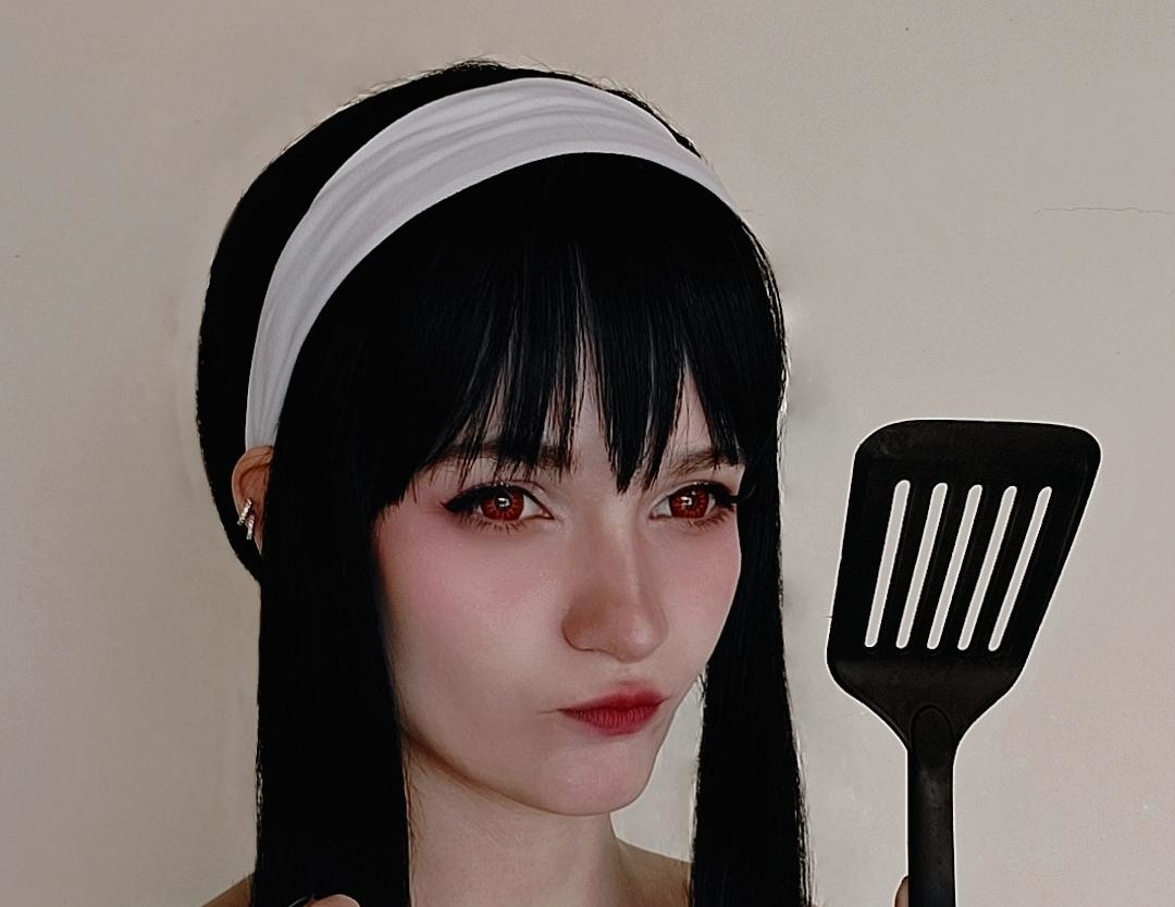 Spy x Family: Yor Forger ganha bela versão casual e fofa (Contest Cosplay)